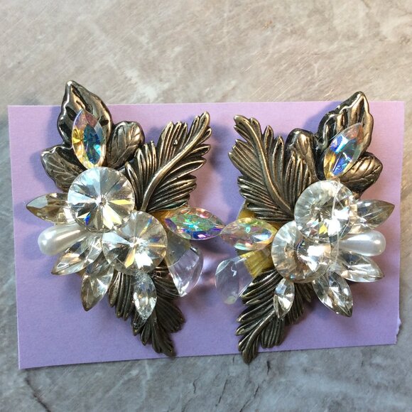 Channeling '80s glam with these Earrings Vintage Jewels! #RetroVibes #80sStyle - Picture 1 of 3